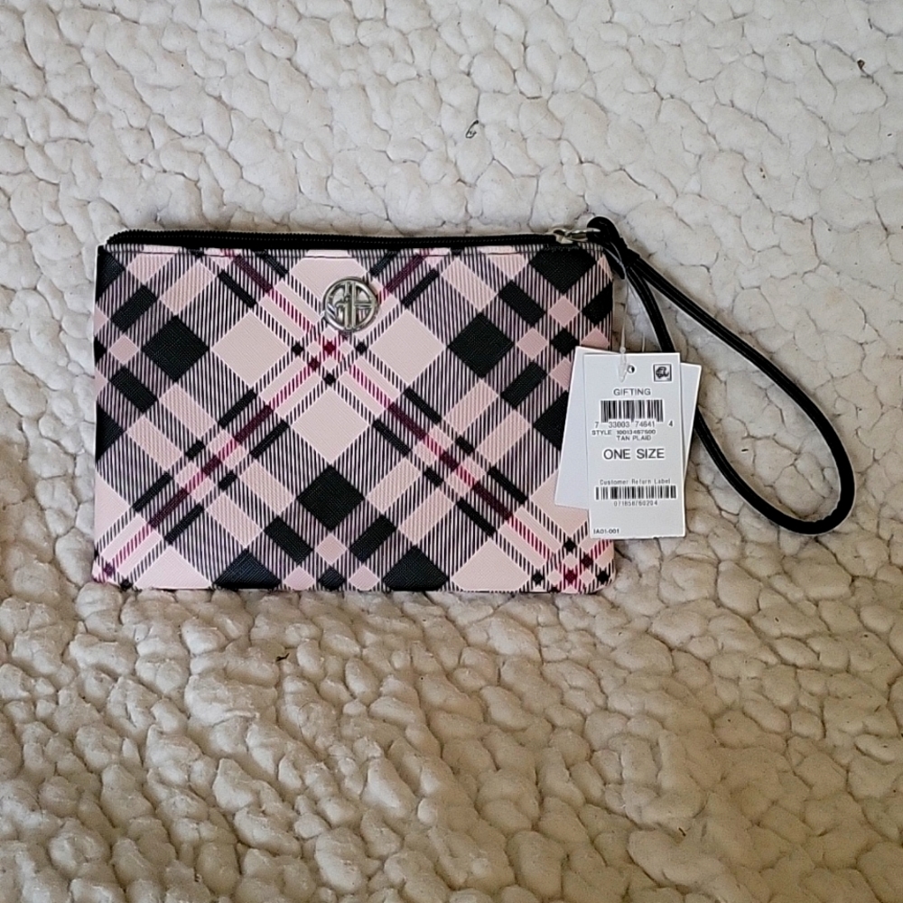 Giani Bernini wristlet